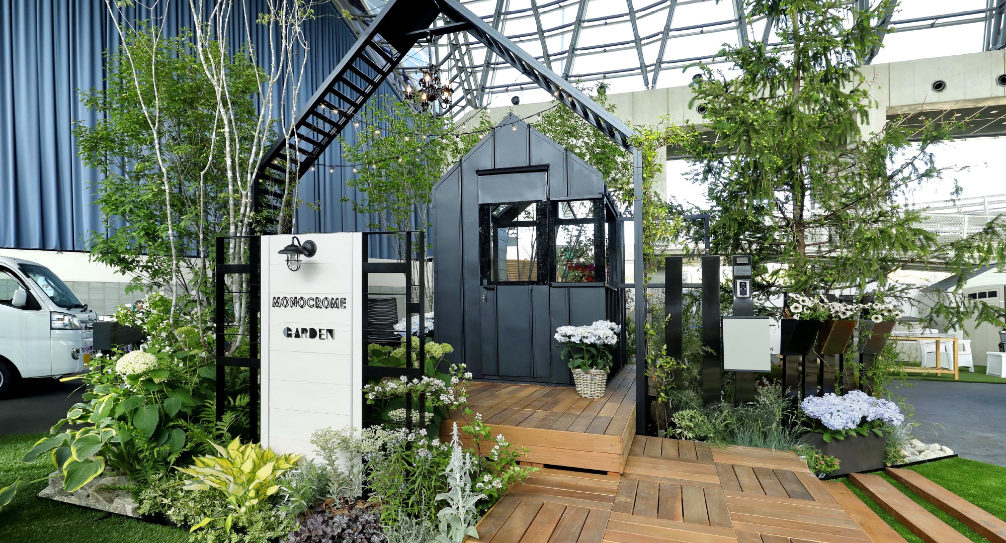 モノクロームガーデン