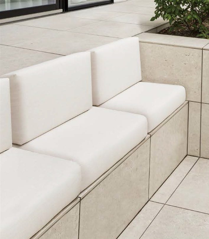 暮らしを外へ。デザインとくつろぎのガーデンファニチャー