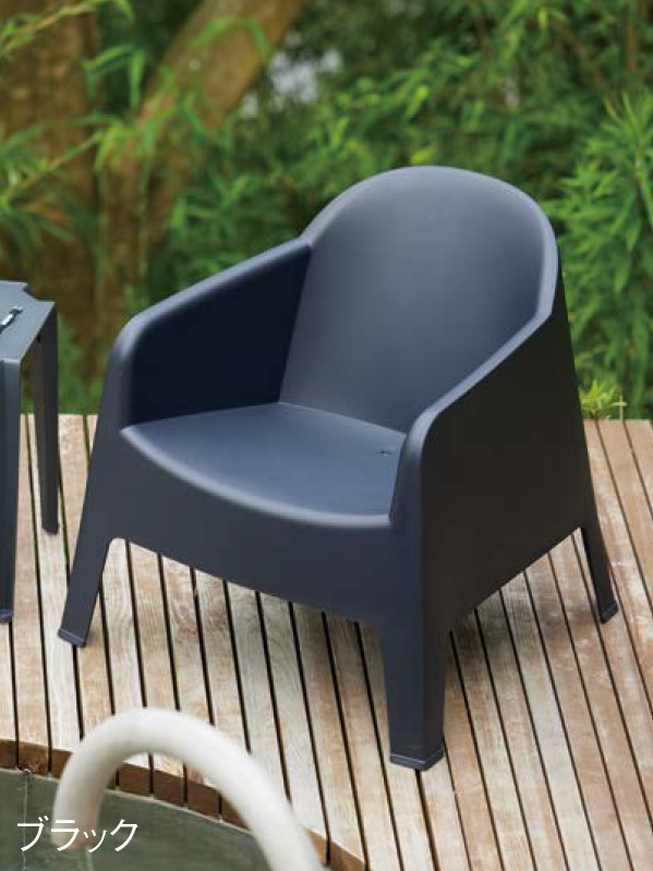 暮らしを外へ。デザインとくつろぎのガーデンファニチャー