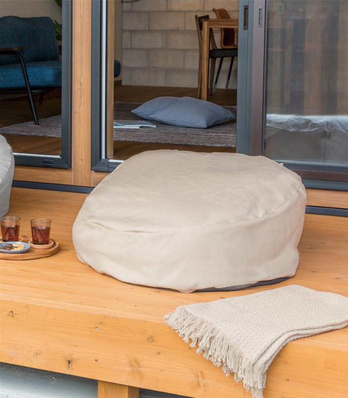 暮らしを外へ。デザインとくつろぎのガーデンファニチャー