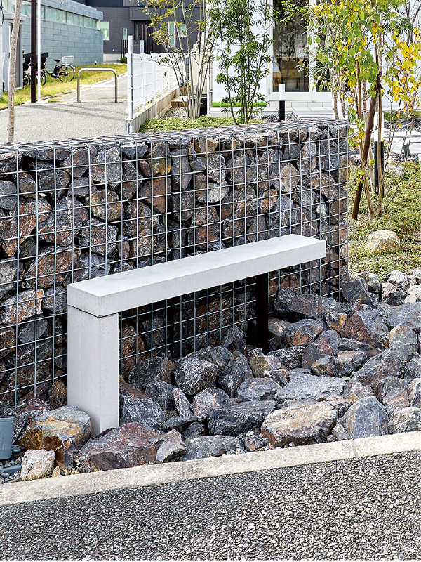 新感覚！ガビオンでつくる「ラフ ✕ モダン」な庭スタイル