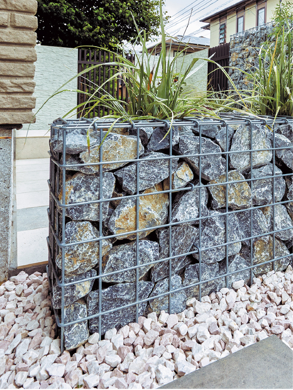 新感覚！ガビオンでつくる「ラフ ✕ モダン」な庭スタイル